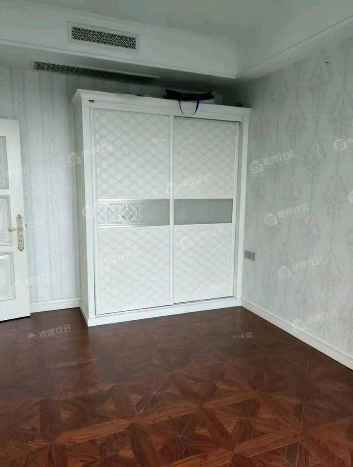 沧兴一品4室2厅2卫168㎡
