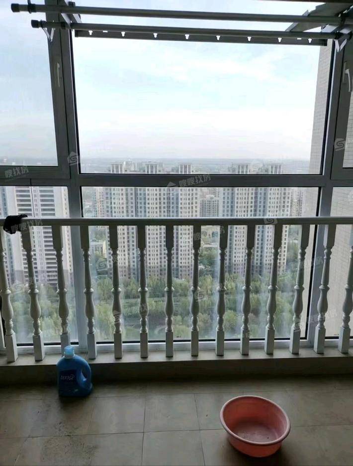 沧兴一品4室2厅2卫168㎡