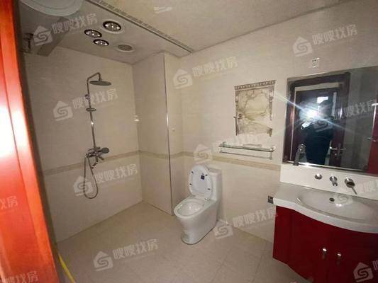 天成郡府东区3室2厅2卫134㎡