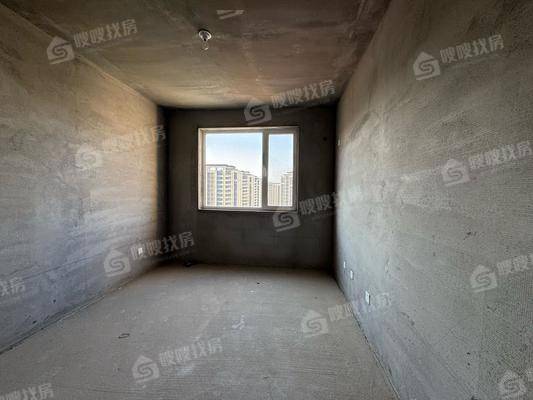万泰丽景东区3室2厅2卫135㎡