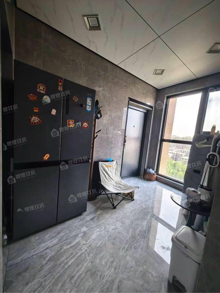 天成玉玺台三期3室2厅1卫145㎡
