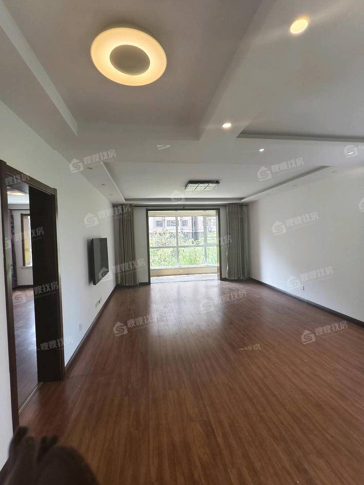 凤凰城（C区）3室2厅2卫142㎡