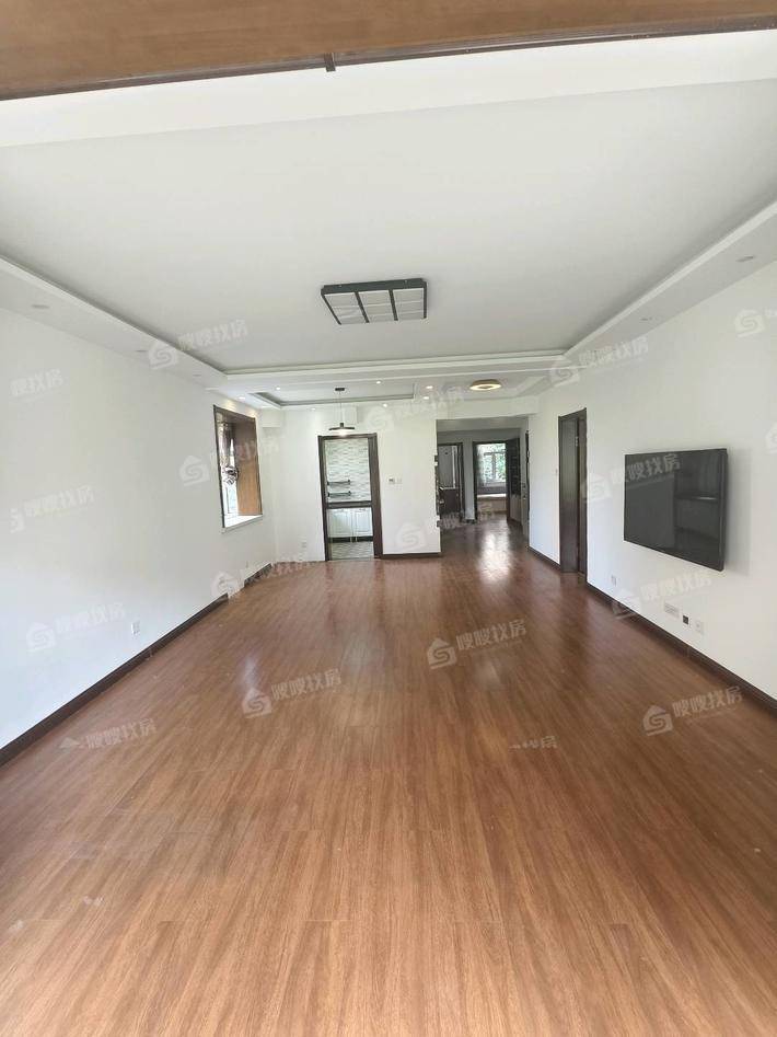 凤凰城（C区）3室2厅2卫142㎡
