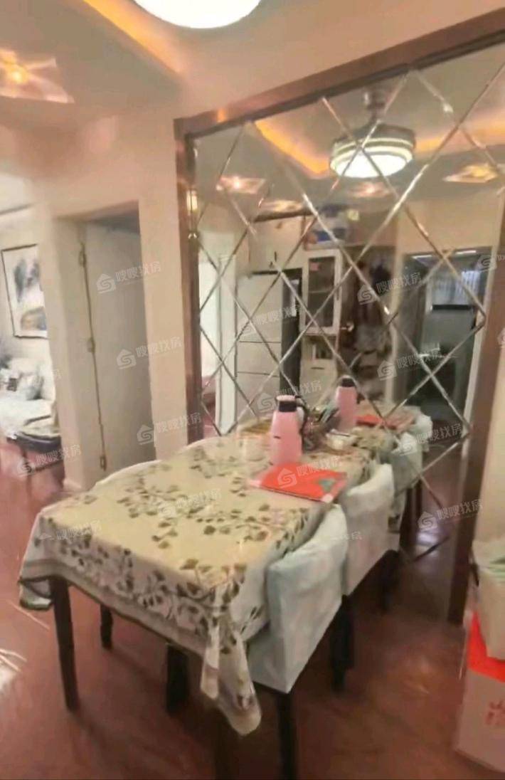凤凰城（B区）2室2厅1卫78㎡