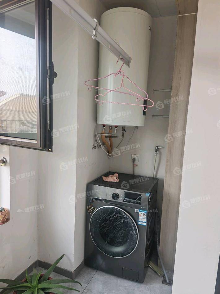 泽信云尚3室2厅1卫105㎡