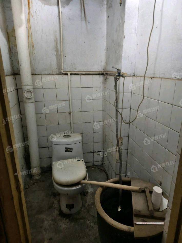 南新村社区3室1厅1卫68㎡