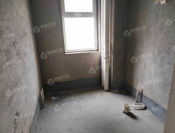 万泰丽景东区4室2厅2卫182㎡