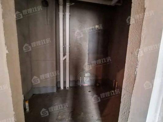 万泰丽景东区4室2厅2卫182㎡
