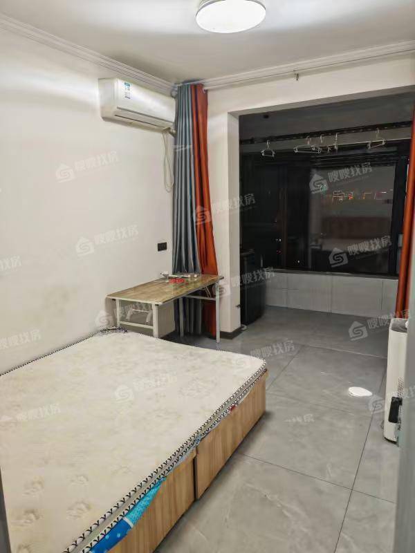 荣盛锦绣学府3室2厅1卫112㎡
