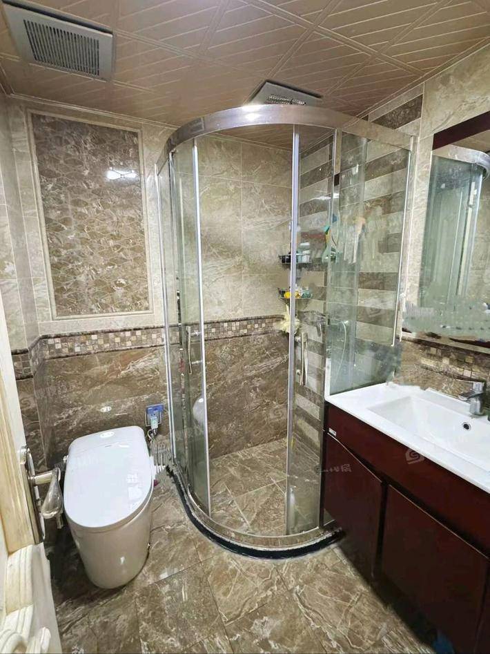 天成郡府西区3室2厅1卫117㎡