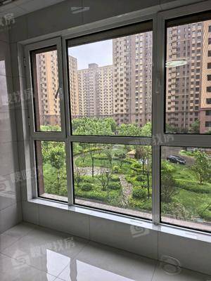三里家园3室2厅2卫116㎡