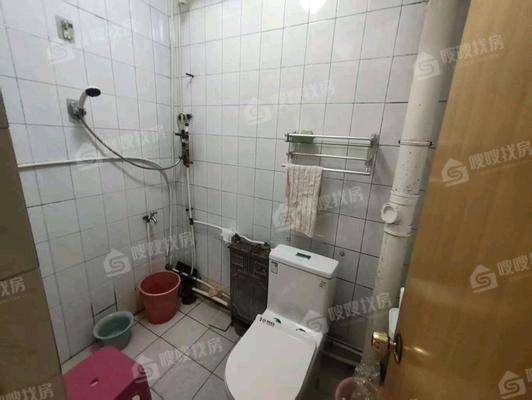 自来水公司宿舍楼2室2厅1卫81㎡