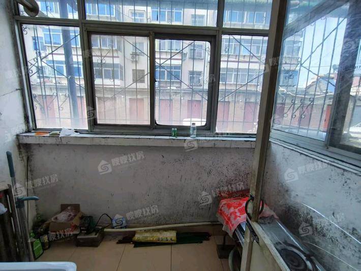 自来水公司宿舍楼2室2厅1卫81㎡