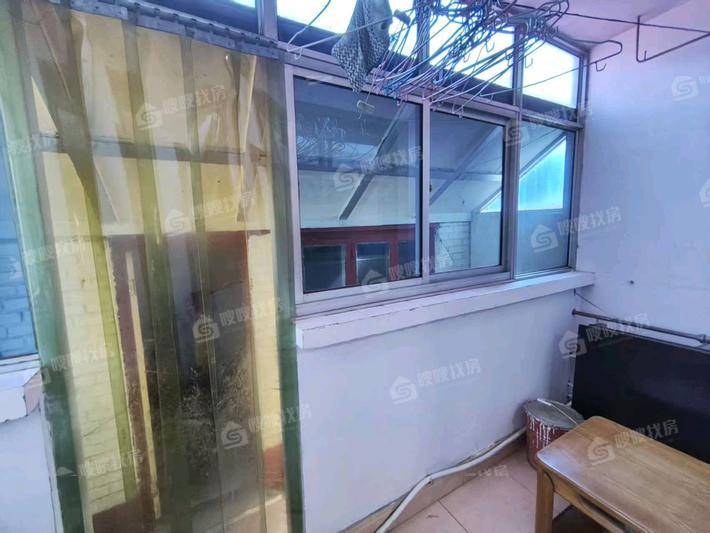 自来水公司宿舍楼2室2厅1卫81㎡