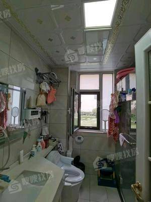 天成名著二期3室2厅2卫125㎡