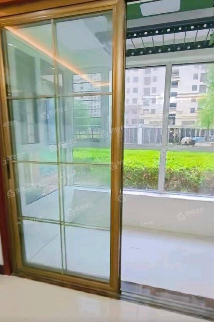 塞纳左岸3室2厅1卫127㎡