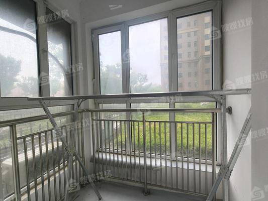 三里家园1室1厅1卫68㎡