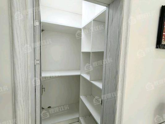 凤凰城（B区）3室2厅1卫85㎡