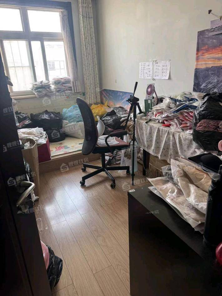 一城枫景3室2厅1卫110㎡