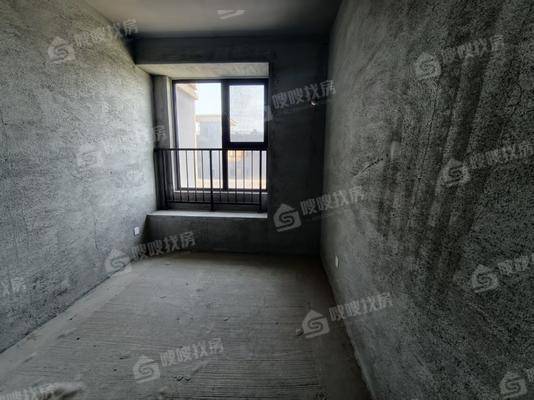 吾悦华府3室2厅1卫96㎡