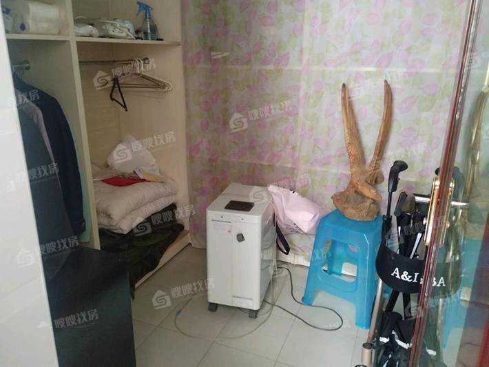 金域华庭5室2厅2卫198㎡
