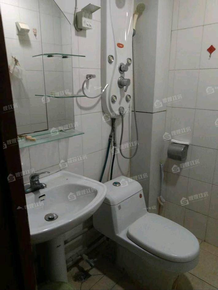 华西北区3室2厅2卫140㎡