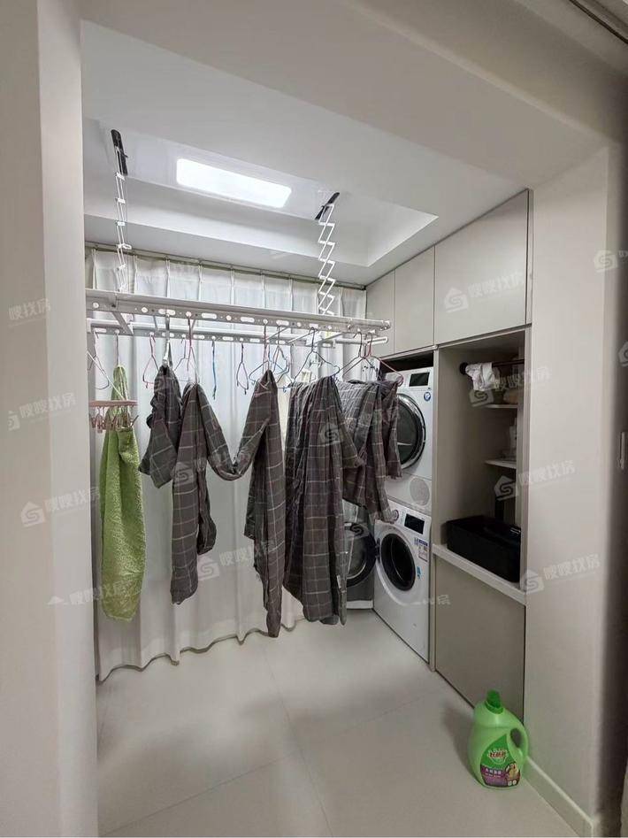 塞纳左岸3室2厅1卫118㎡