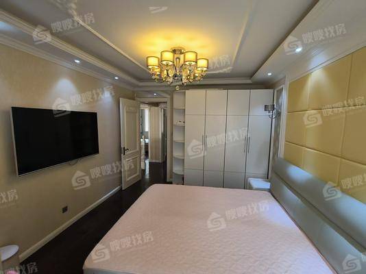 皇家壹里（C区）4室2厅2卫159㎡