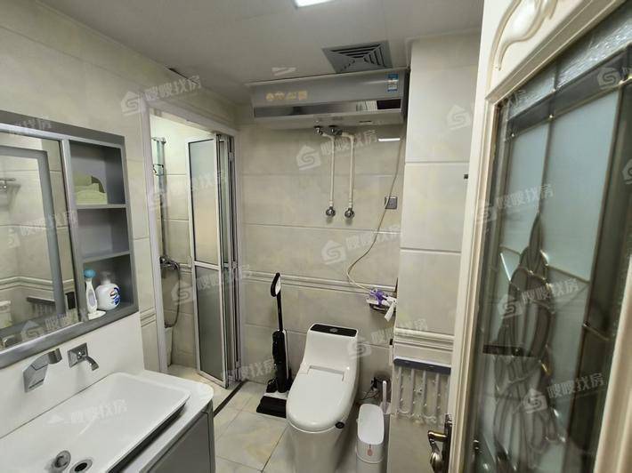 皇家壹里（C区）4室2厅2卫159㎡
