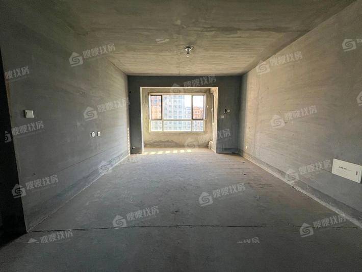 颐和庄园（三期A区）3室1厅2卫136㎡