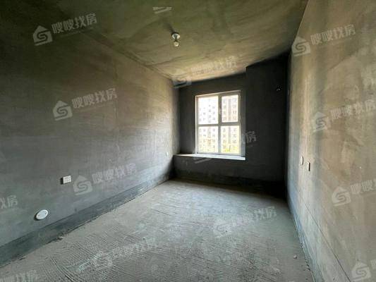 颐和庄园（三期A区）3室1厅2卫136㎡