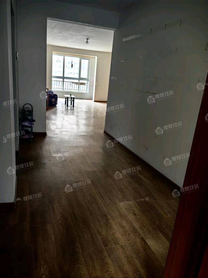 凤凰城（C区）3室2厅2卫138㎡