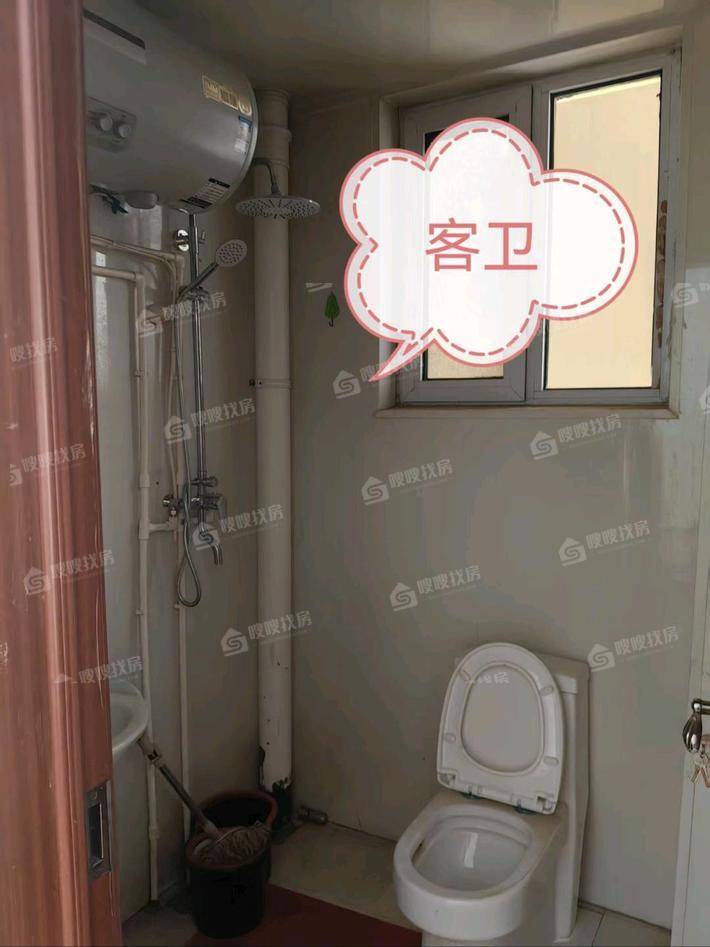 凤凰城（C区）3室2厅2卫138㎡