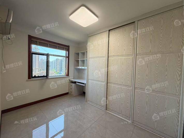 凤凰城（C区）3室2厅2卫126㎡