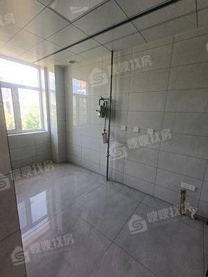 医专小区（新医专宿舍）3室2厅1卫111㎡