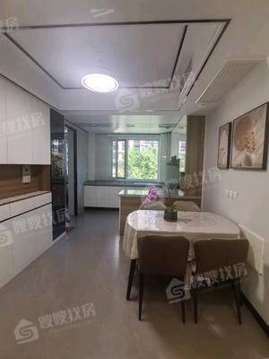天成名著三期4室2厅2卫137㎡
