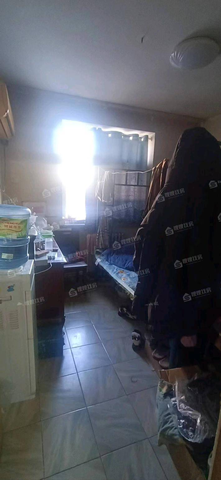 李家花园小区3室2厅1卫60㎡