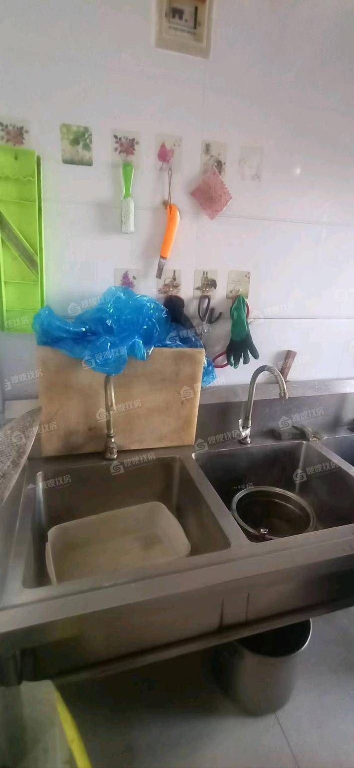 李家花园小区3室2厅1卫60㎡