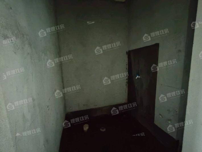 泰合荣盛华府（南区）3室2厅3卫179㎡