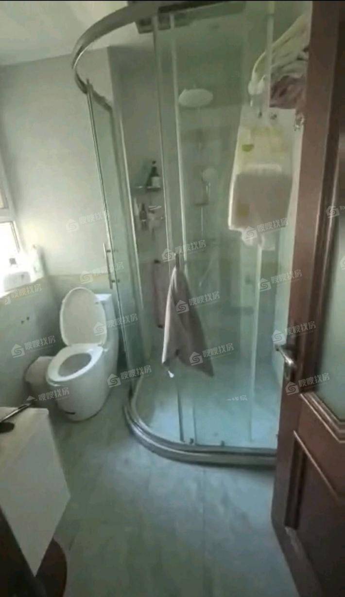 信友城市之光3室2厅2卫137㎡