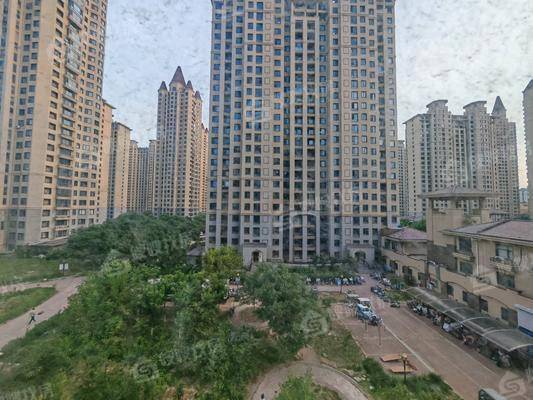 万泰丽景东区2室2厅1卫87㎡