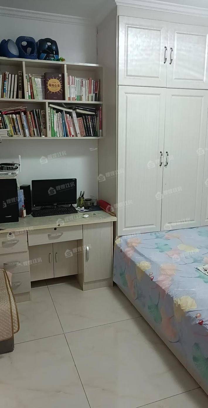 万泰丽景东区2室2厅1卫87㎡