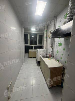 龙岸清华3室2厅2卫121㎡