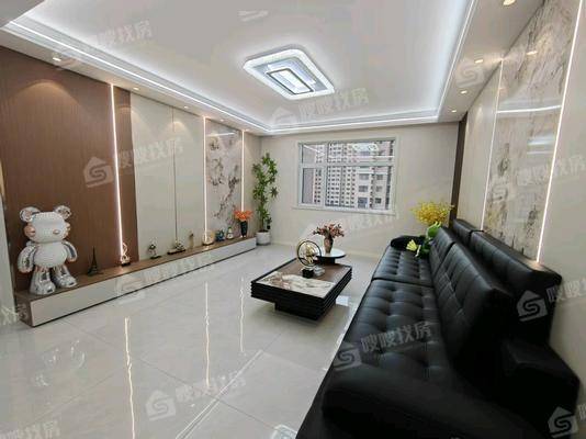 凤凰城（A区）3室2厅2卫130㎡