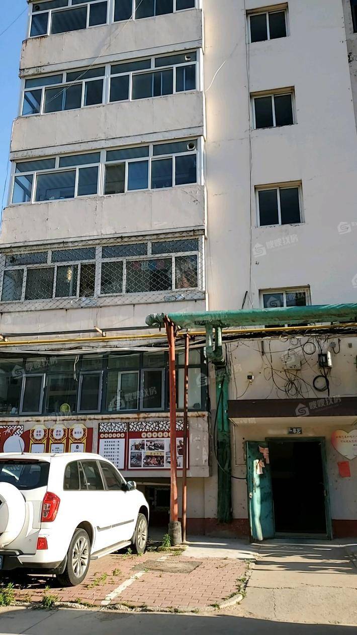 隆华小区（二塑）3室2厅1卫117㎡