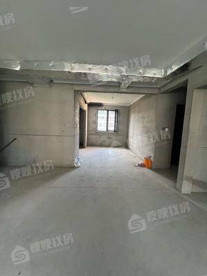 新城玺樾春秋4室2厅3卫185㎡