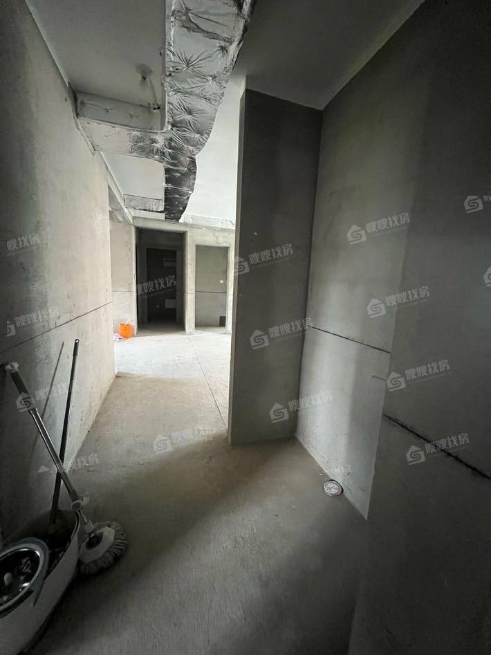 新城玺樾春秋4室2厅3卫185㎡