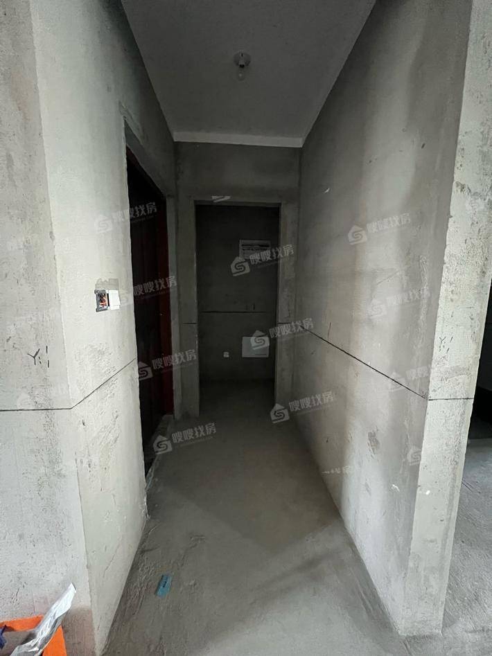 新城玺樾春秋4室2厅3卫185㎡