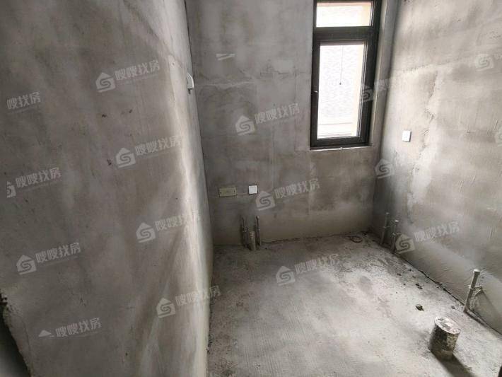 天成和悦名著西区4室2厅2卫145㎡