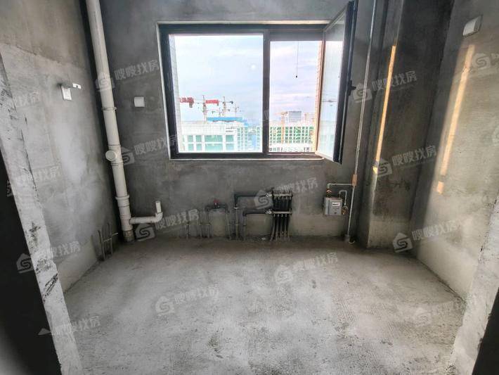 天成和悦名著西区4室2厅2卫145㎡
